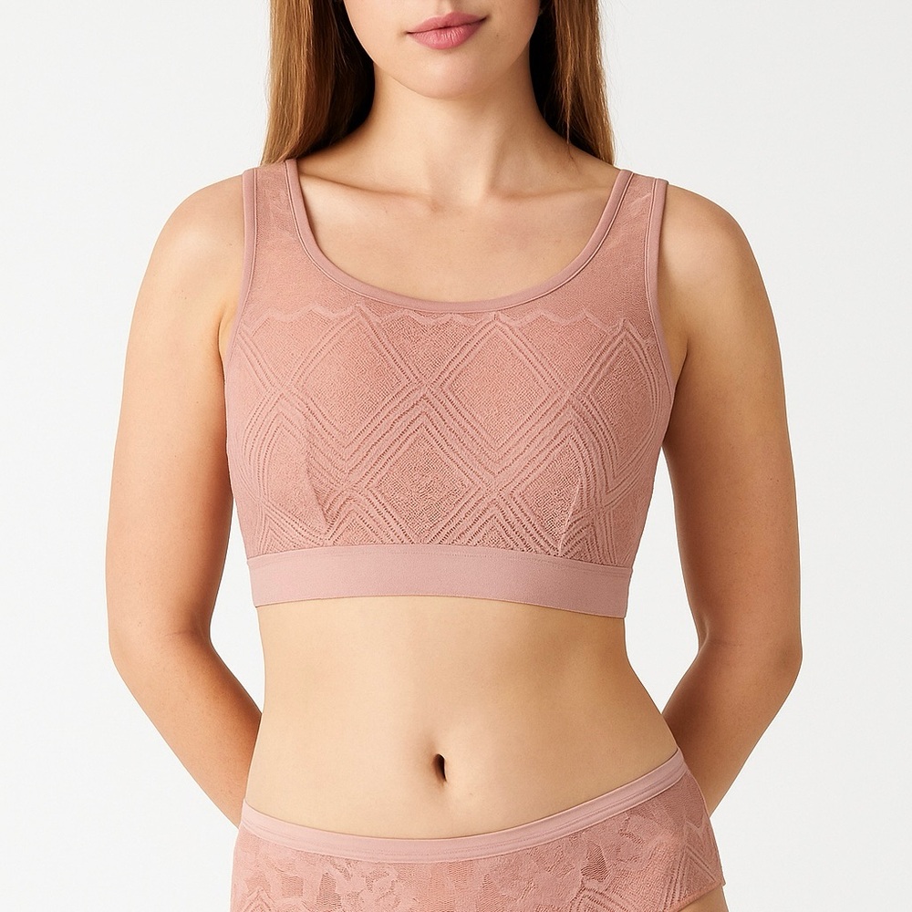 MADE IN COLOMBIA. 1 Set Women's top Bralette, panties underwear